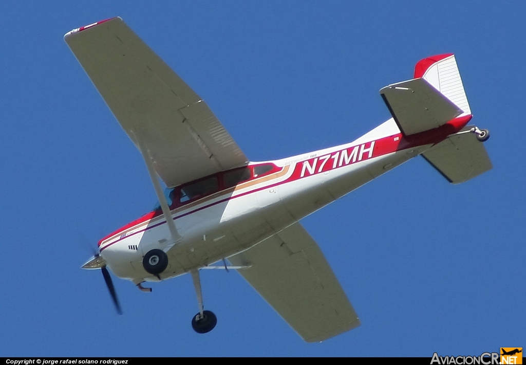 N71MH - Cessna 180K - Privado