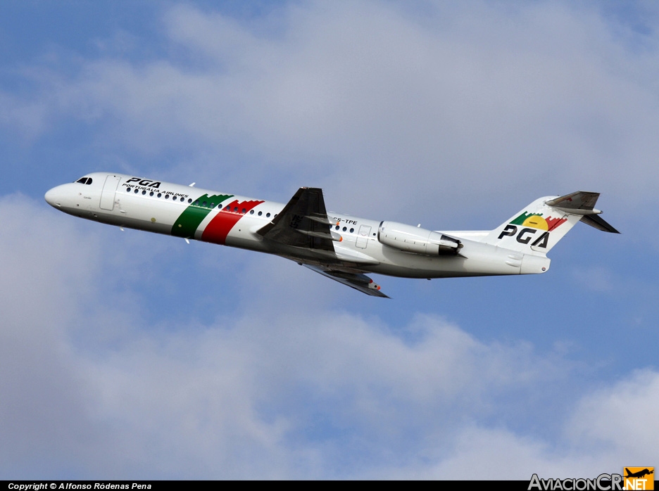 CS-TPE - Fokker 100 - Portugalia Airlines