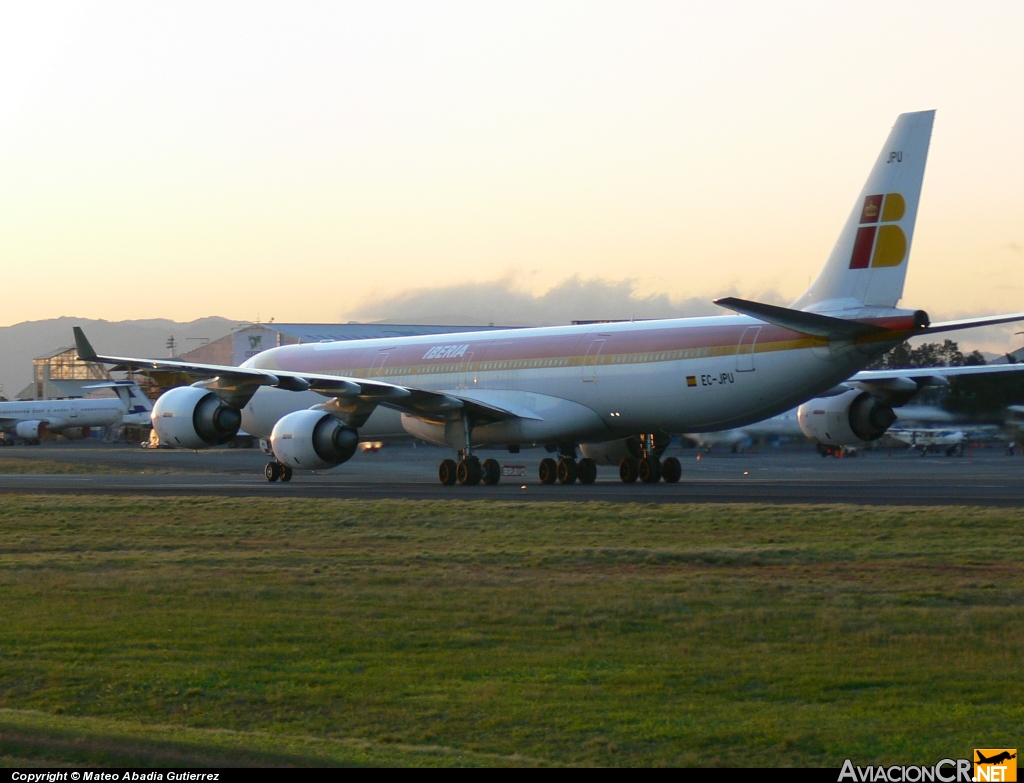 EC-JPU - Airbus A340-642 - Iberia
