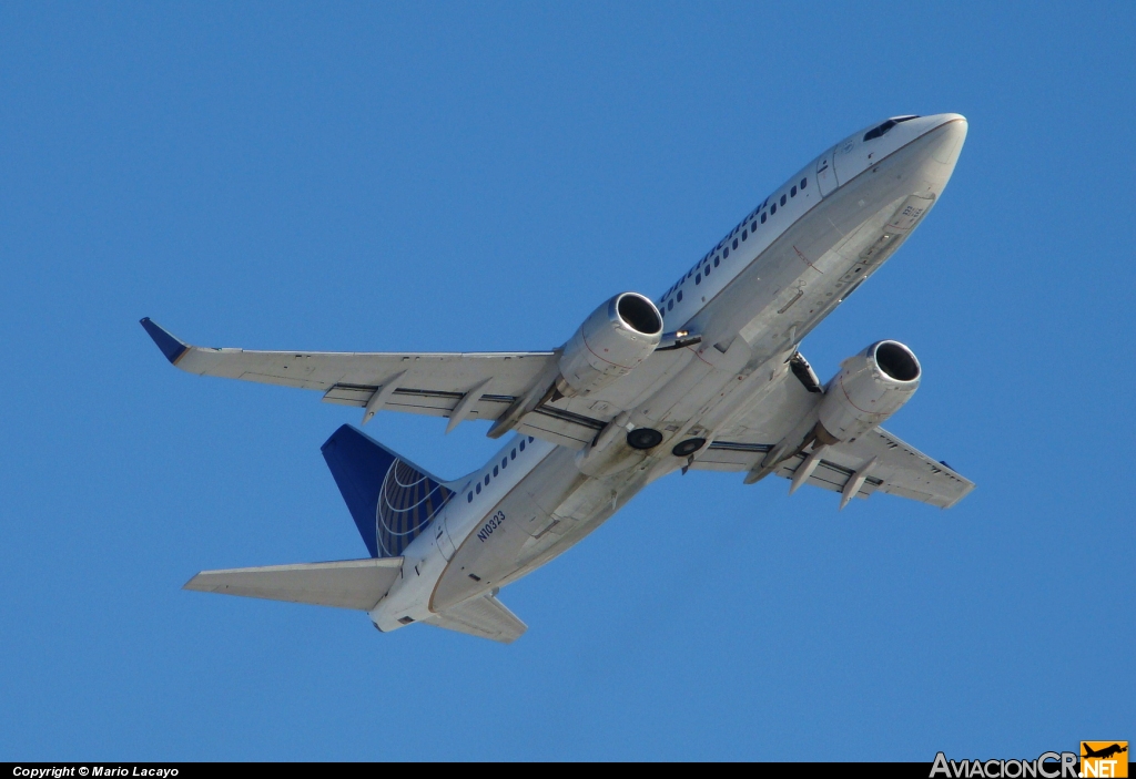 N10323 - Boeing 737-3T0 - Continental Airlines
