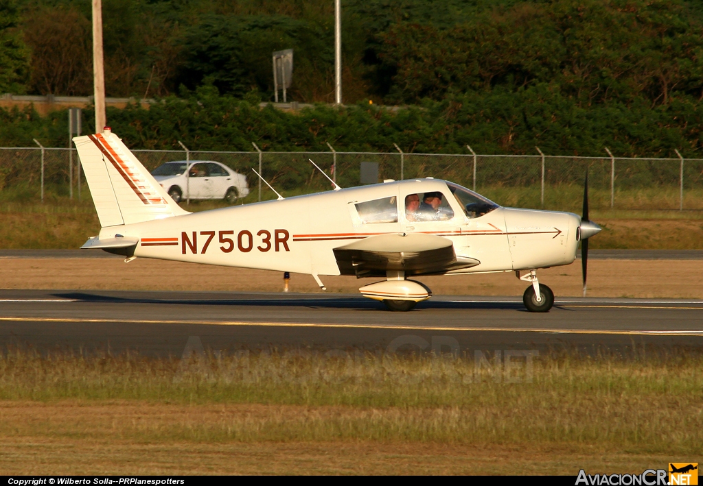 N7503R - Piper PA-28-140 Cherokee - Privado