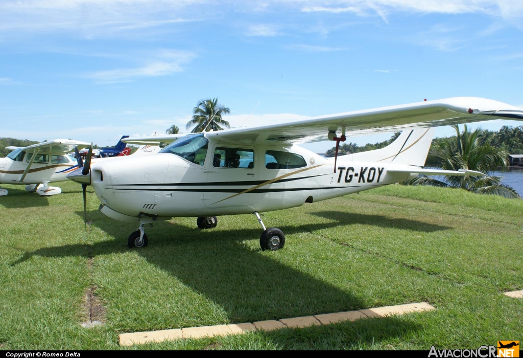TG-KOY - Cessna 210 (Genérico) - Desconocida