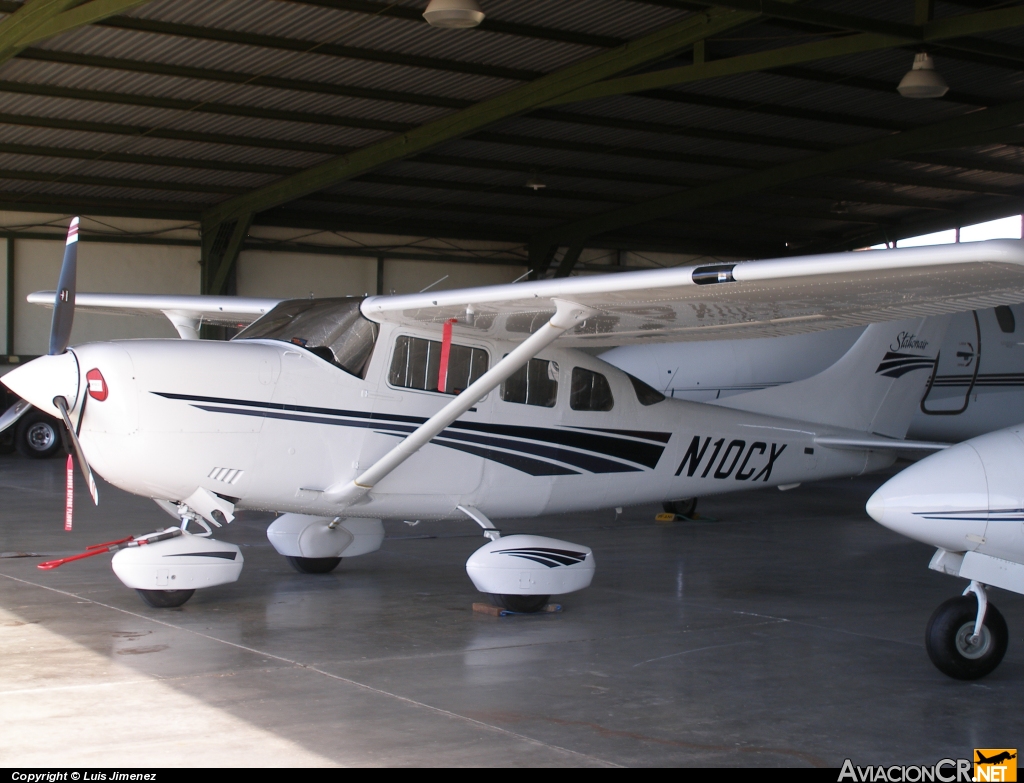 N10CX - Cessna 206H Stationair - Privado