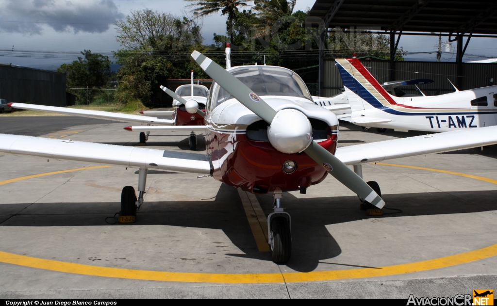 TI-ANI - Piper PA-28-181 Cherokee Archer II - ECDEA - Escuela Costarricense de Aviación
