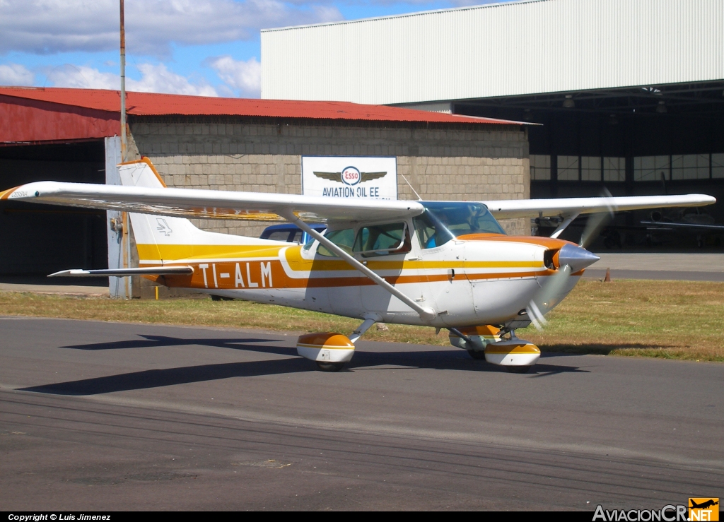 TI-ALM - Cessna R172K Hawk XP - Privado