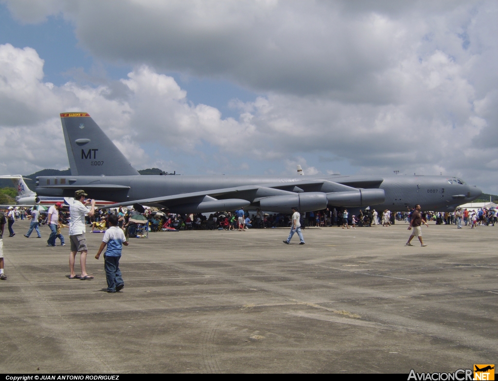 60-0007 - Boeing B-52H Stratofortress - USAF - United States Air Force - Fuerza Aerea de EE.UU