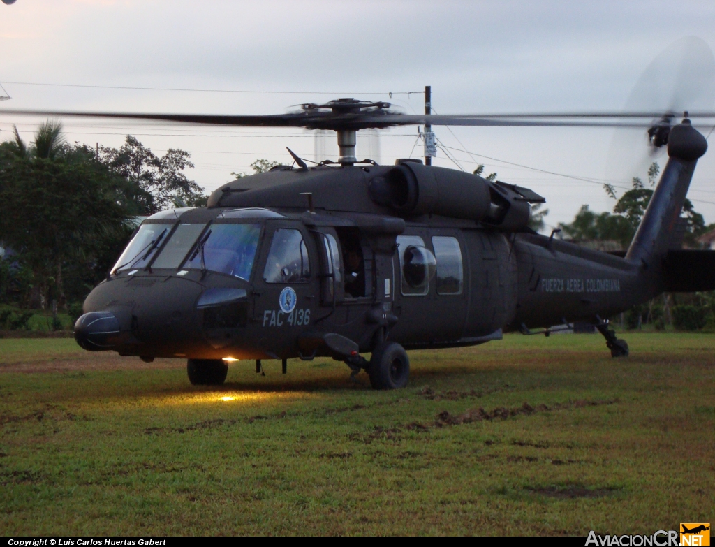 FAC4136 - Sikorsky JUH-60A Black Hawk (S-70A) - Fuerza Aérea Colombiana