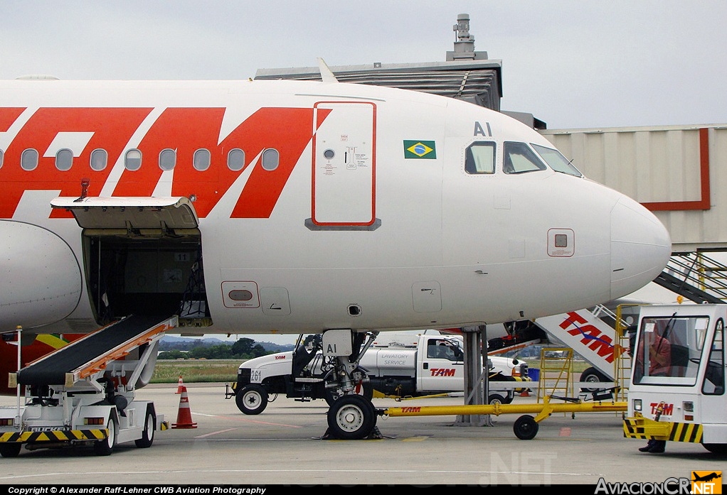 PR-MAI - Airbus A319-132 - TAM