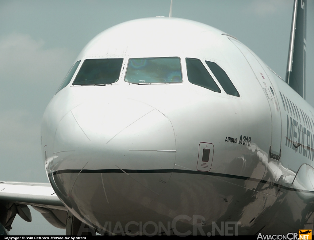 XA-UBS - Airbus A318-111 - Mexicana