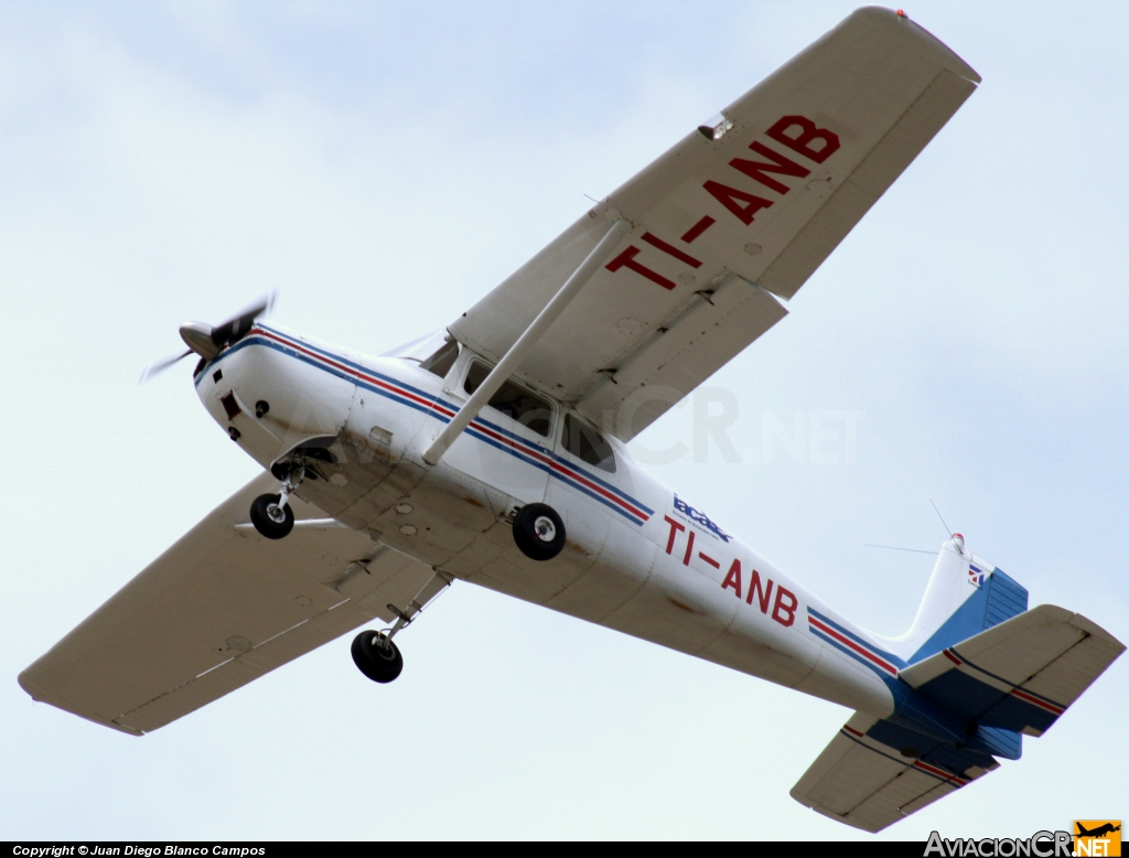 TI-ANB - Cessna 172B Skyhawk - Privado