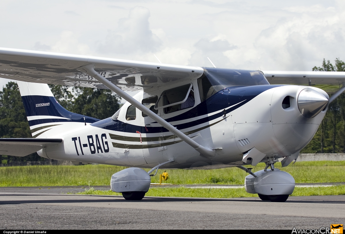 TI-BAG - Cessna 206H - Privado