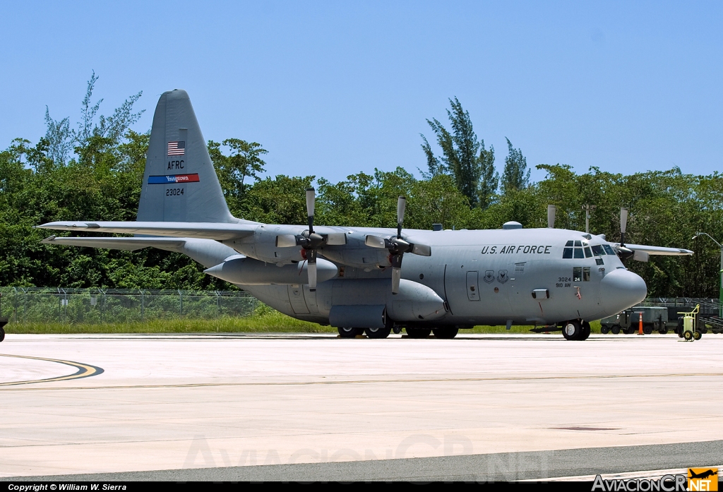 92-3024 - Lockheed C-130H Hercules (L-382) - U.S. Air Force