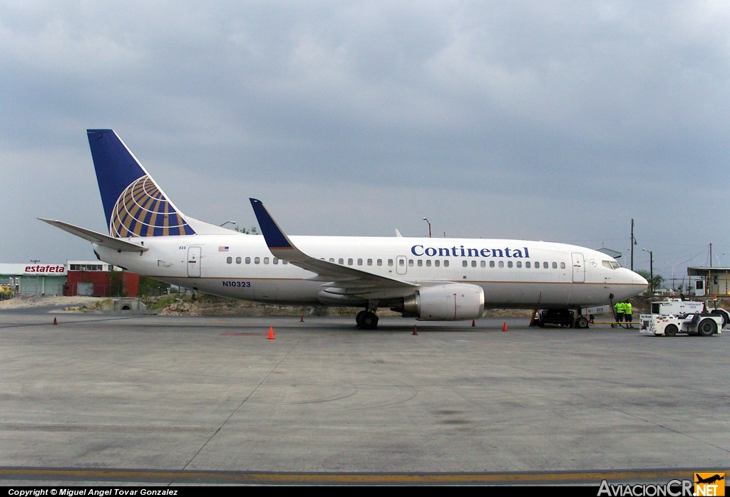 N10323 - Boeing 737-3T0 - Continental Airlines