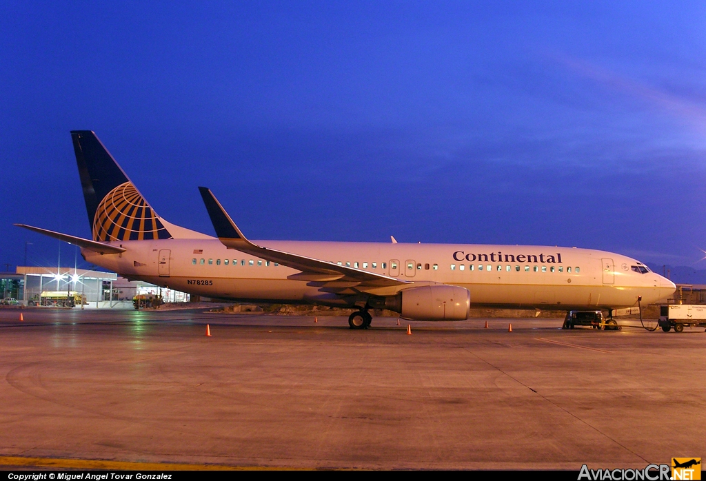 N78285 - Boeing 737-824 - Continental Airlines