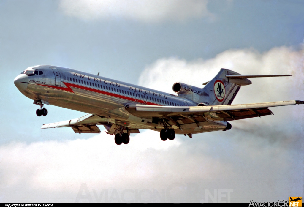 N6824 - Boeing 727-223 - American Airlines