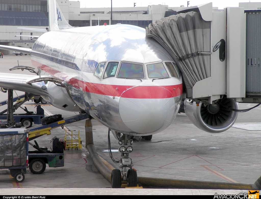 N951AA - Boeing 757-223 - American Airlines