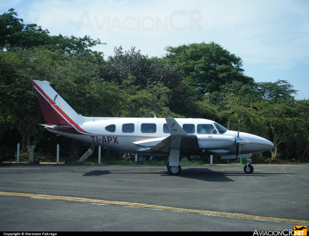 TI-APX - Piper PA-31-350 Chieftain - Privado
