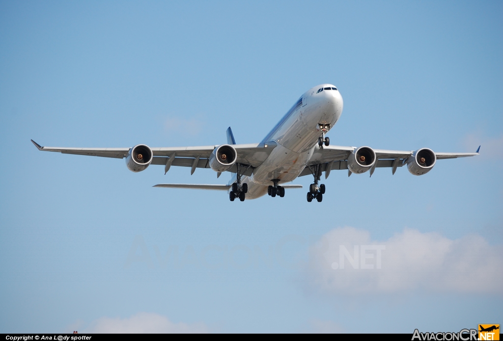9V-SGA - Airbus A340-541 - Singapore Airlines