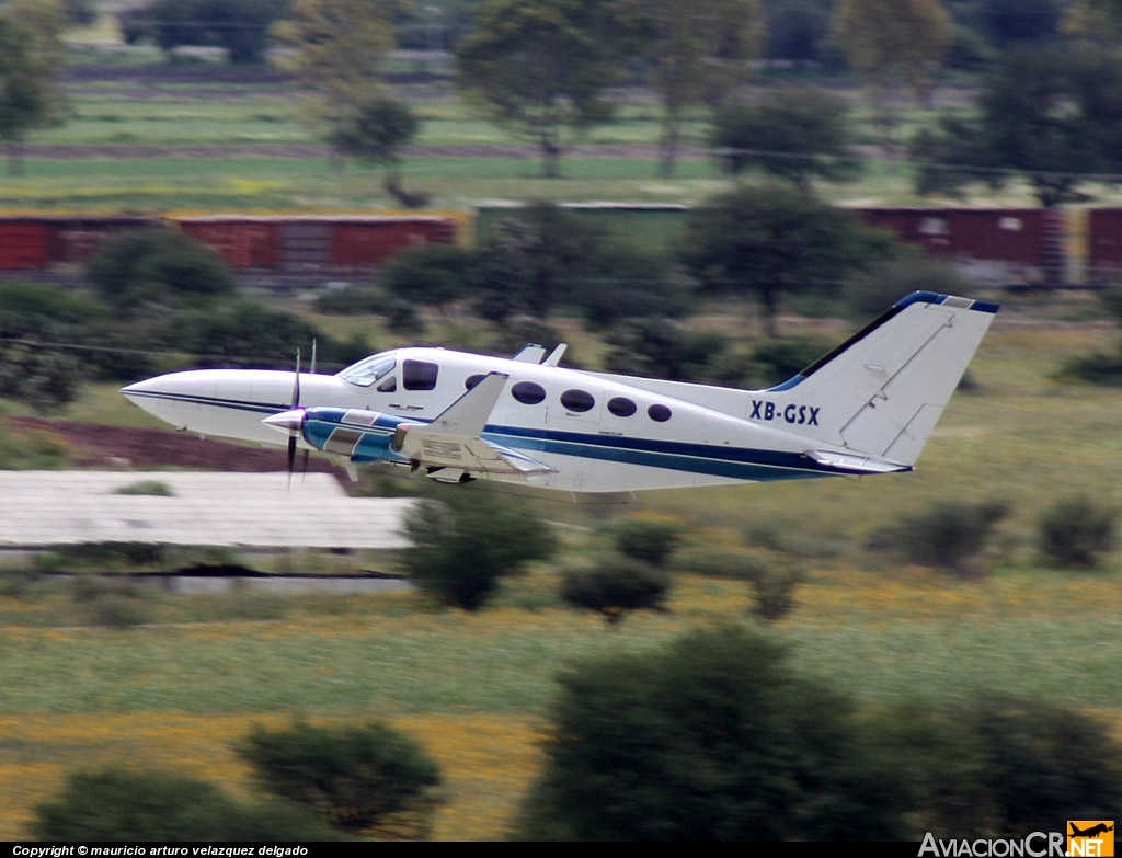 XB-GSX - Cessna 414 Chancellor - Privado
