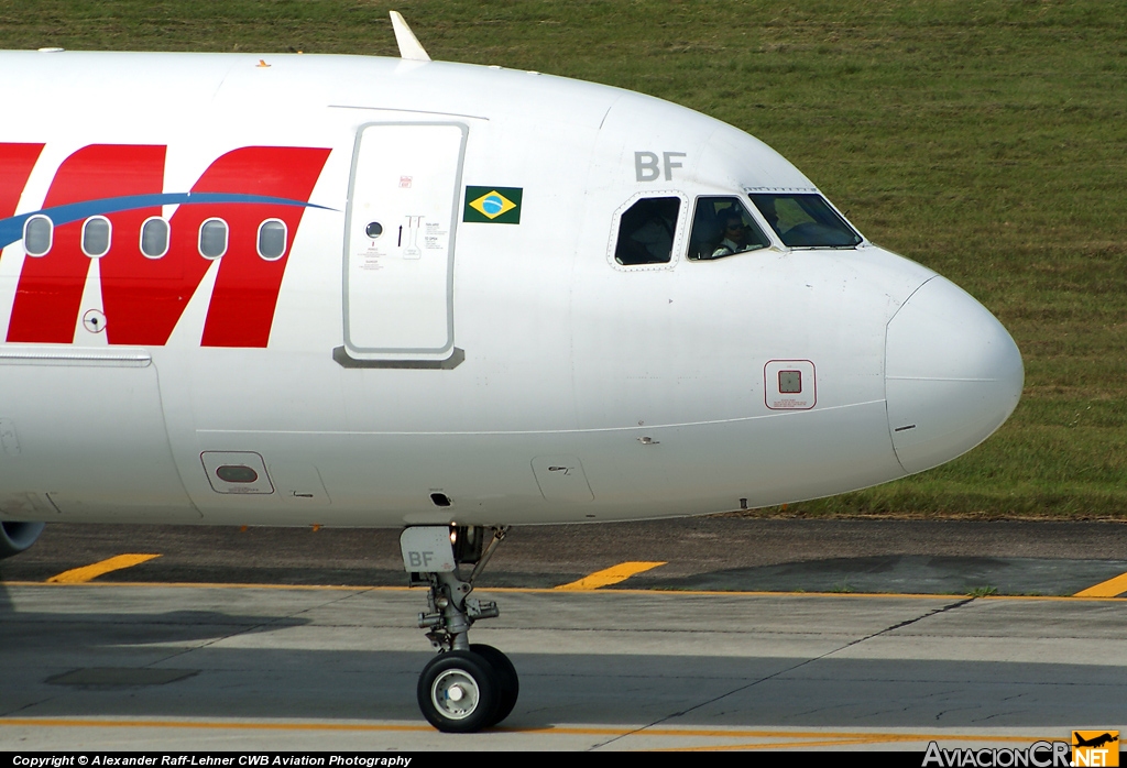 PR-MBF - Airbus A320-232 - TAM