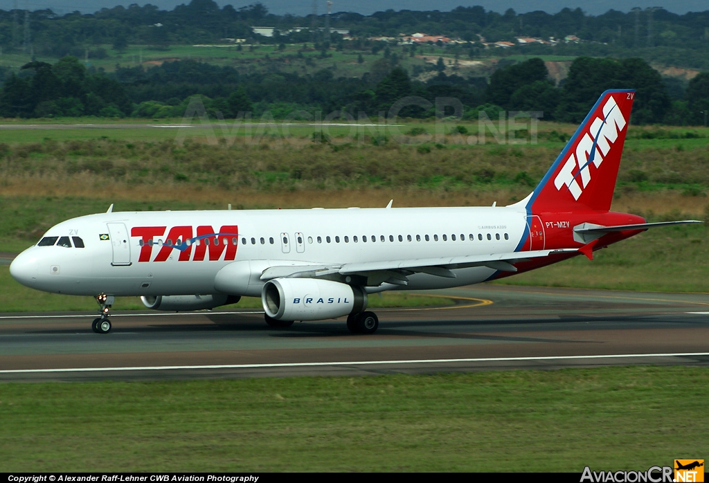 PT-MZV - Airbus A320-232 - TAM