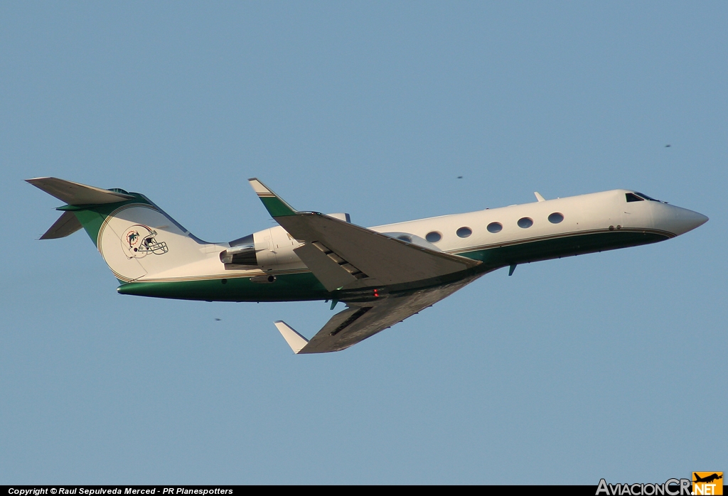 N37WH - Gulfstream Aerospace G-IV Gulfstream IV-SP - Miami Dolphins