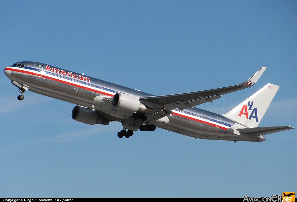 N373AA - Boeing 767-332 - American Airlines