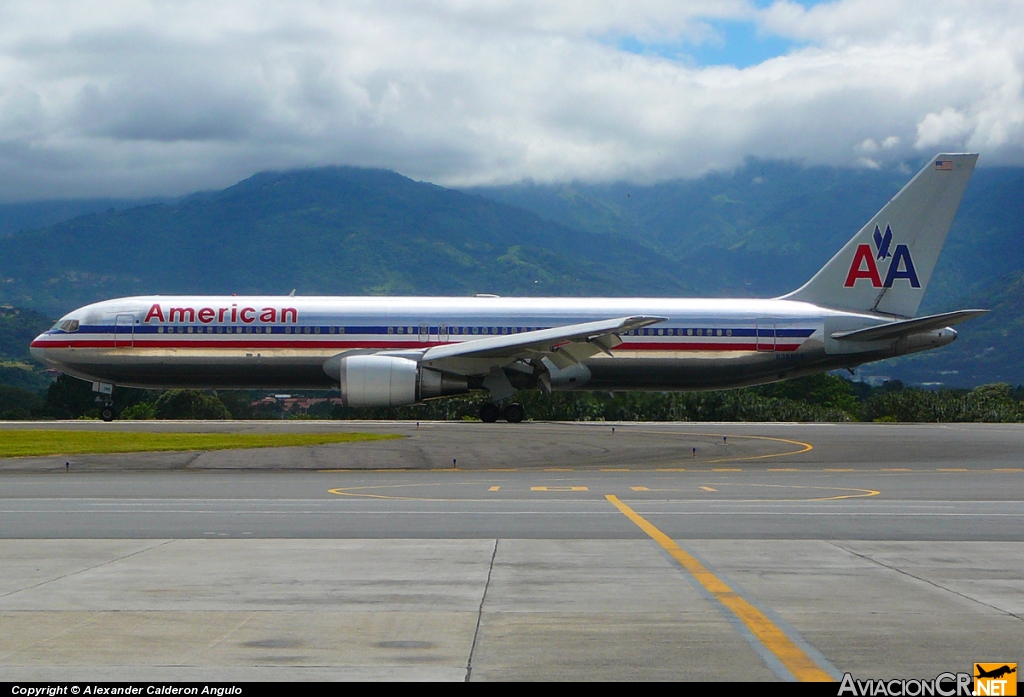 N389AA - Boeing 767-323/ER - American Airlines