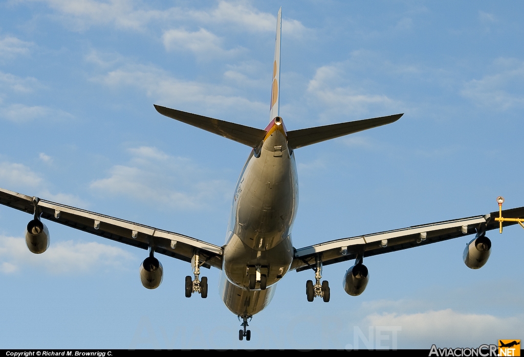 EC-HGU - Airbus A340-313X - Iberia