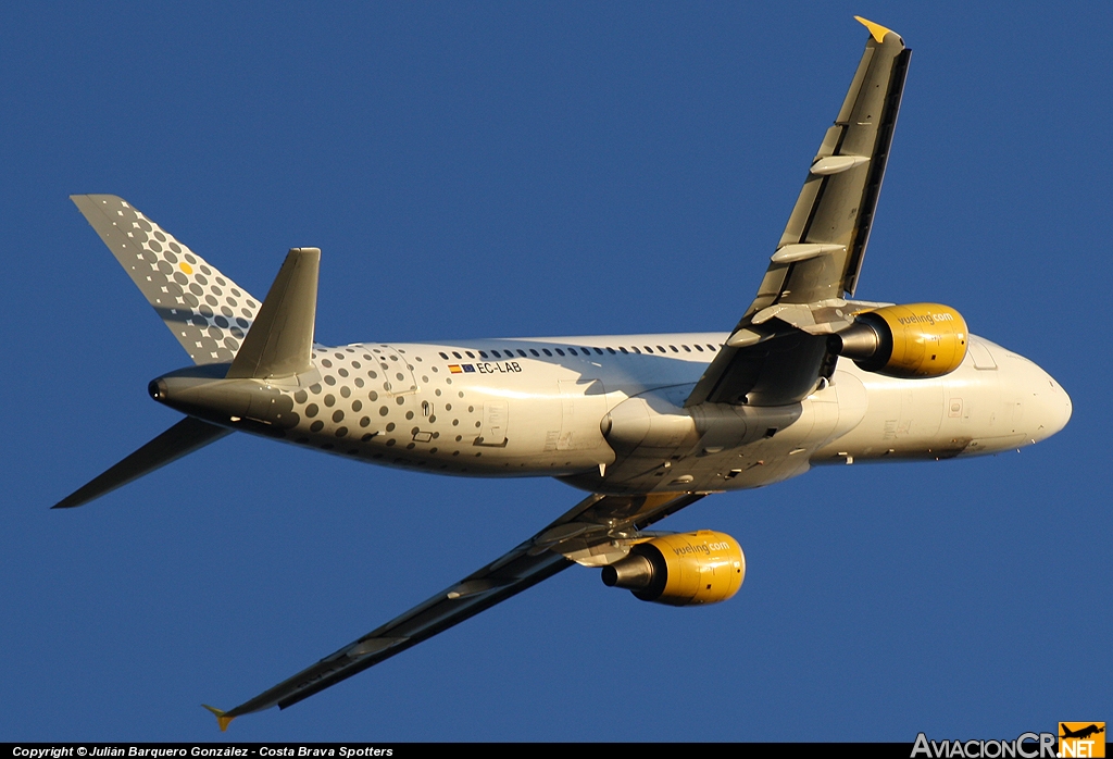 EC-LAB - Airbus A320-214 - Vueling
