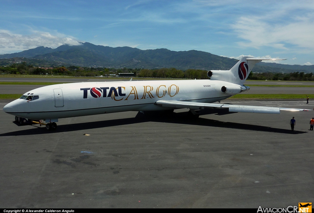 N743DH - Boeing 727-225(F) - Total Linhas Aéreas