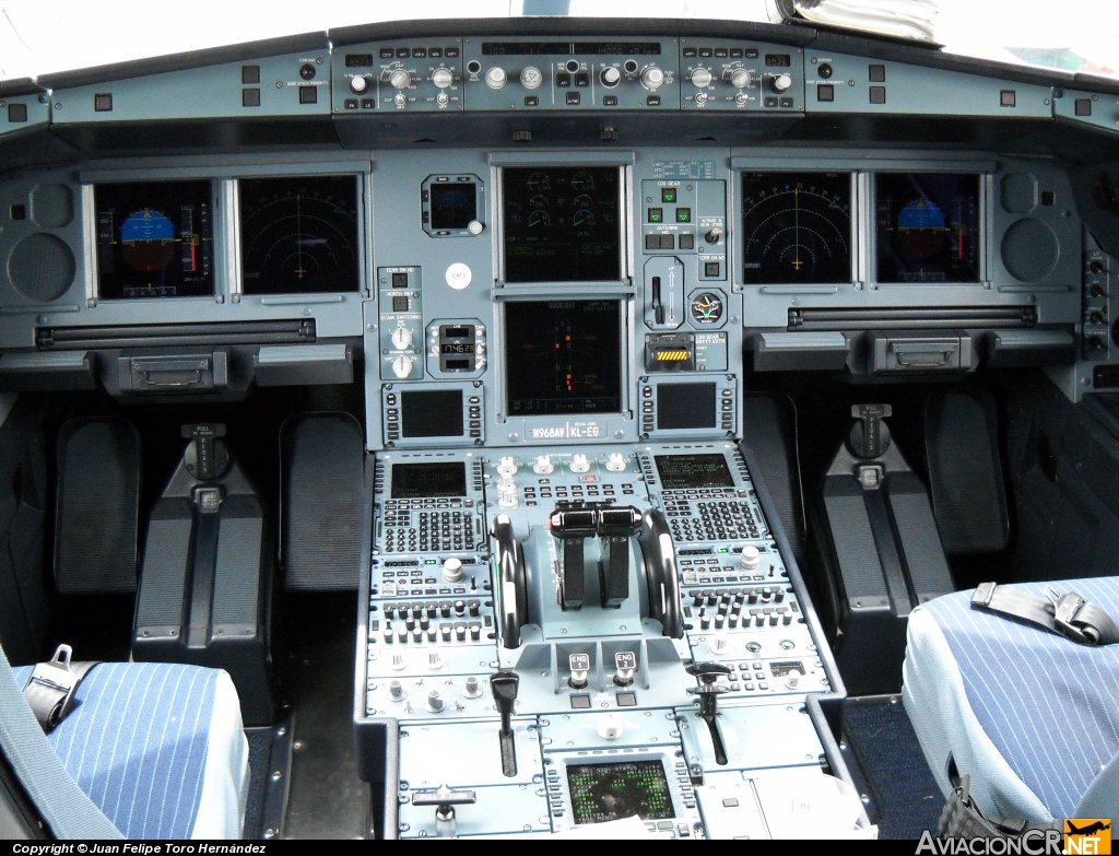 N968AV - Airbus A330-243 - Avianca Colombia