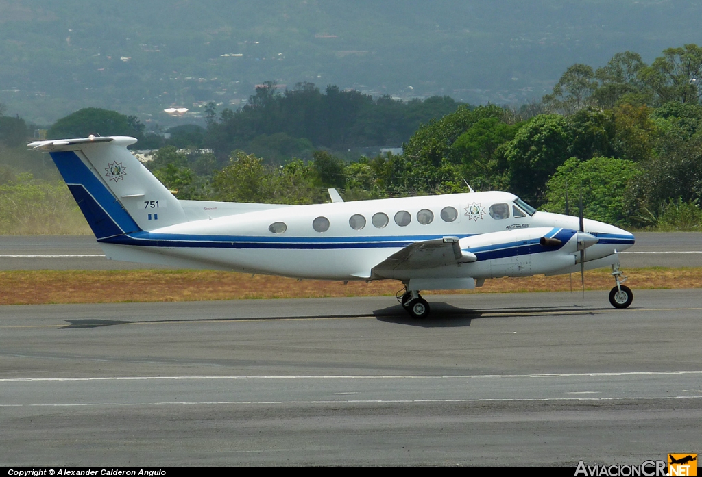 751 - Beechcraft Super King Air 300 - Fuerza Aérea Guatemalteca