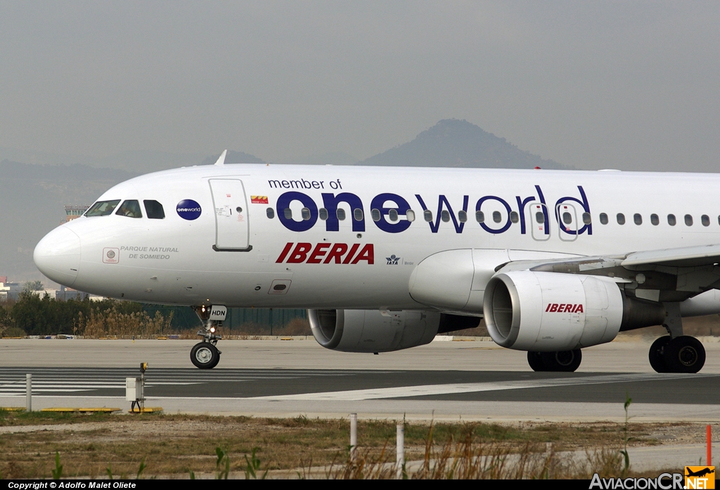 EC-HDN - Airbus A320-214 - Iberia