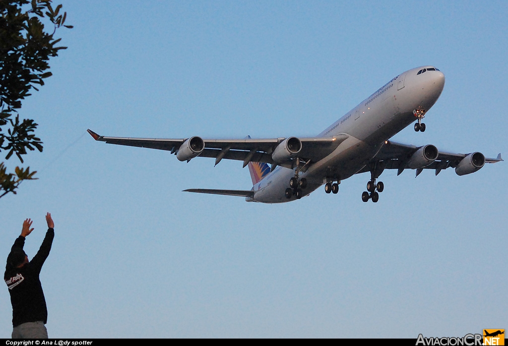RP-C3434 - Airbus A340-313X - Phillipines Airlines