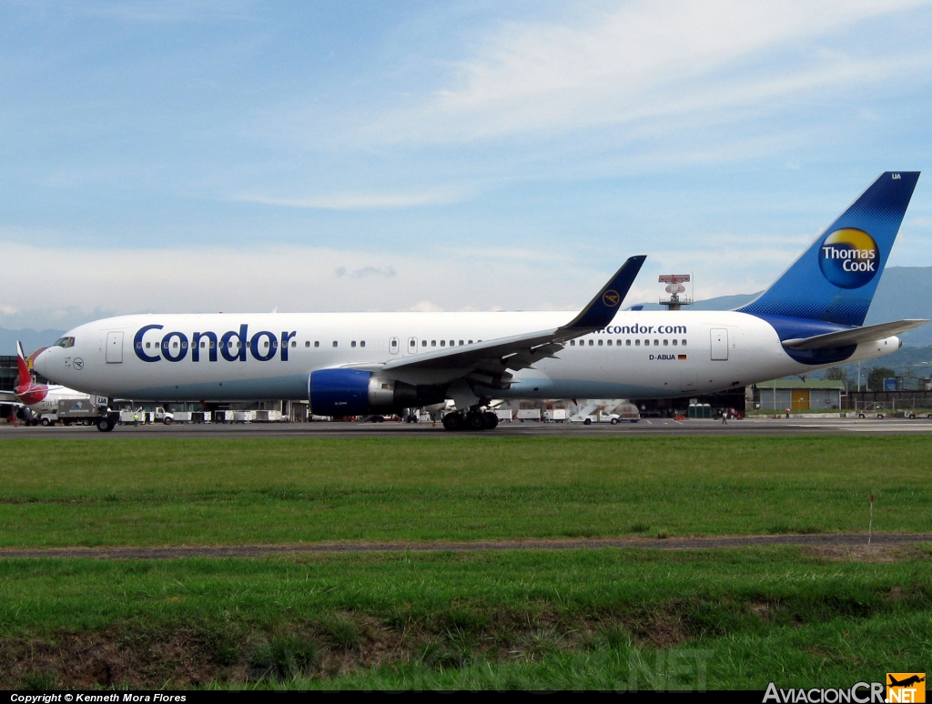 D-ABUA - Boeing 767-300/ER (Genérico) - Condor