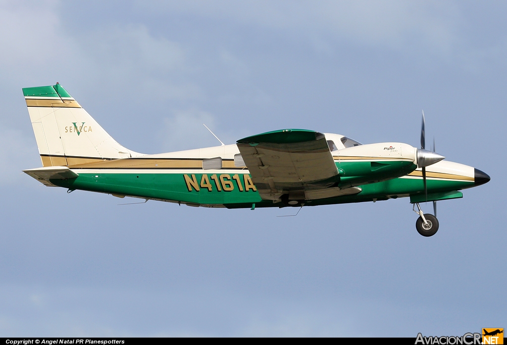 N4161A - Piper PA-34-220T Seneca V - Privado