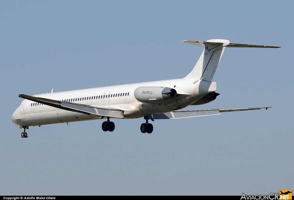 I-DAVJ - McDonnell Douglas MD-82 (DC-9-82) - ItAli Airlines