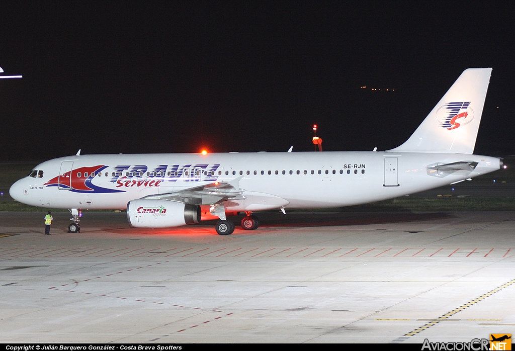 SE-RJN - Airbus A320-231 - Travel Service