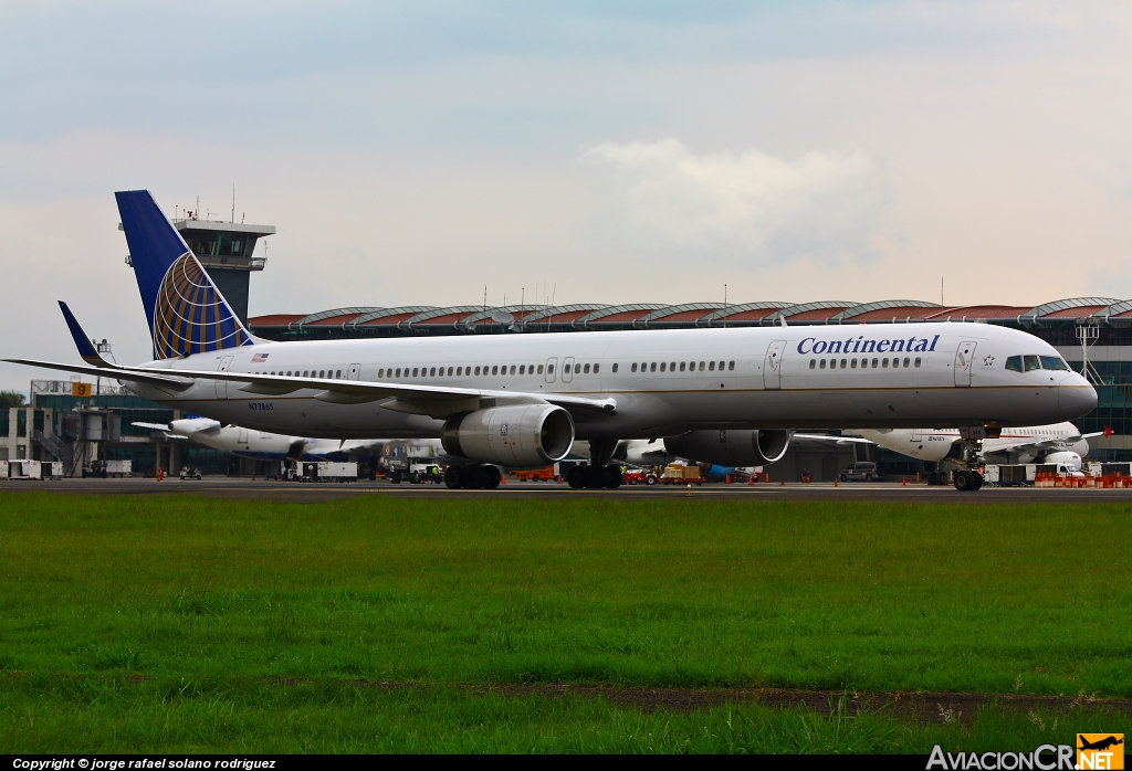 N77865 - Boeing 757-33N - Continental Airlines