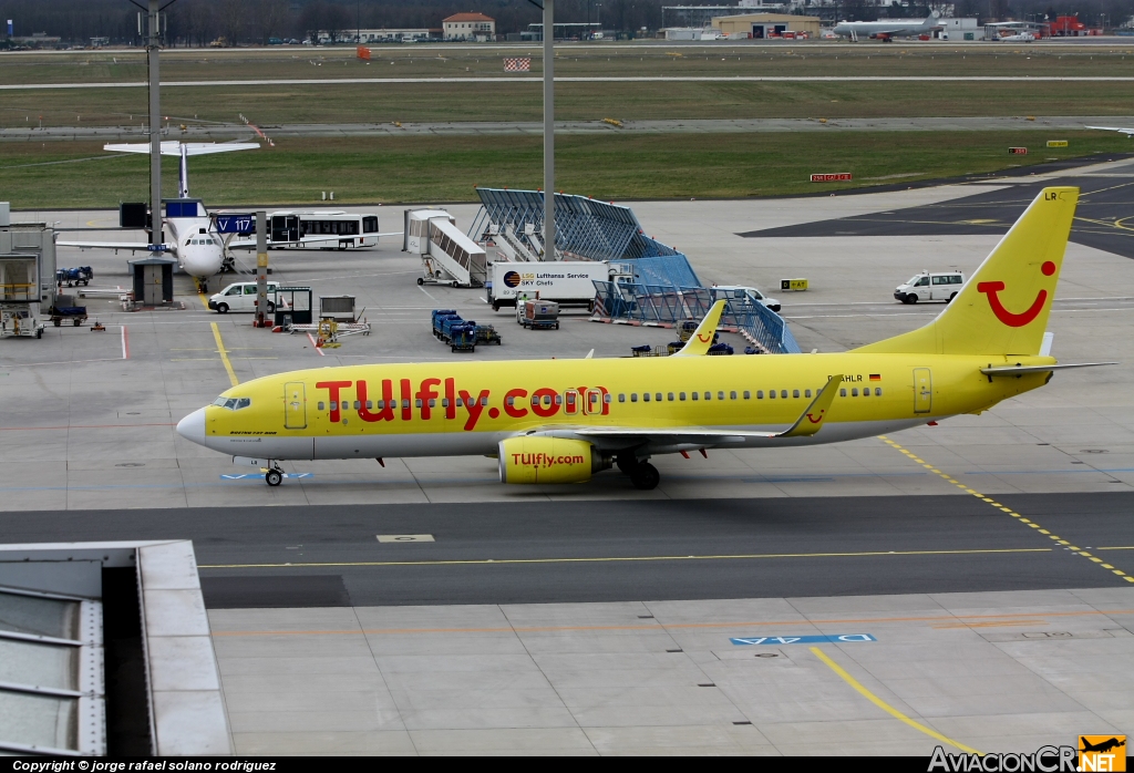 D-AHLR - Boeing 737-8K5 - TUI Fly