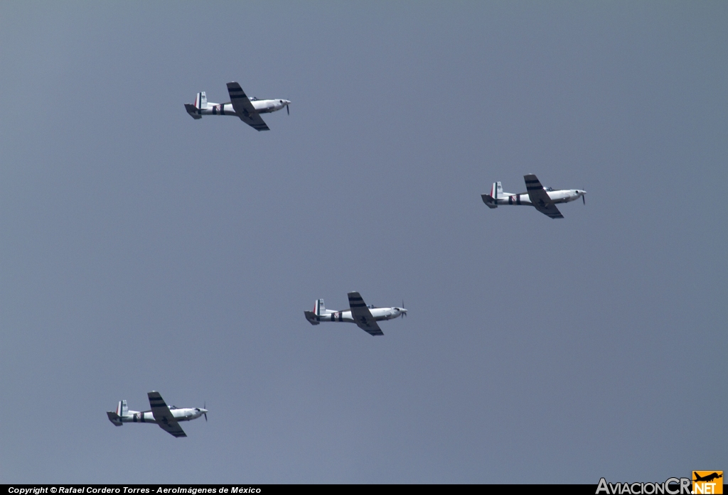 - - Pilatus PC-7 - Fuerza Aerea Mexicana