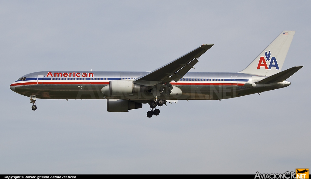 N39367 - Boeing 767-323/ER - American Airlines