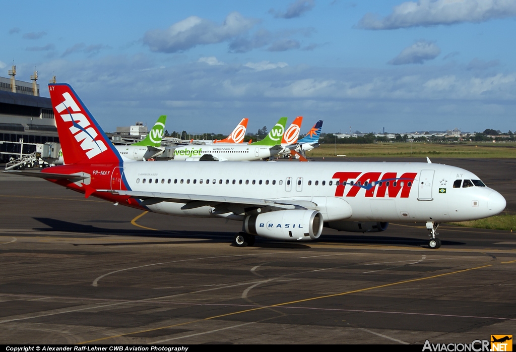 PR-MAY - Airbus A320-232 - TAM