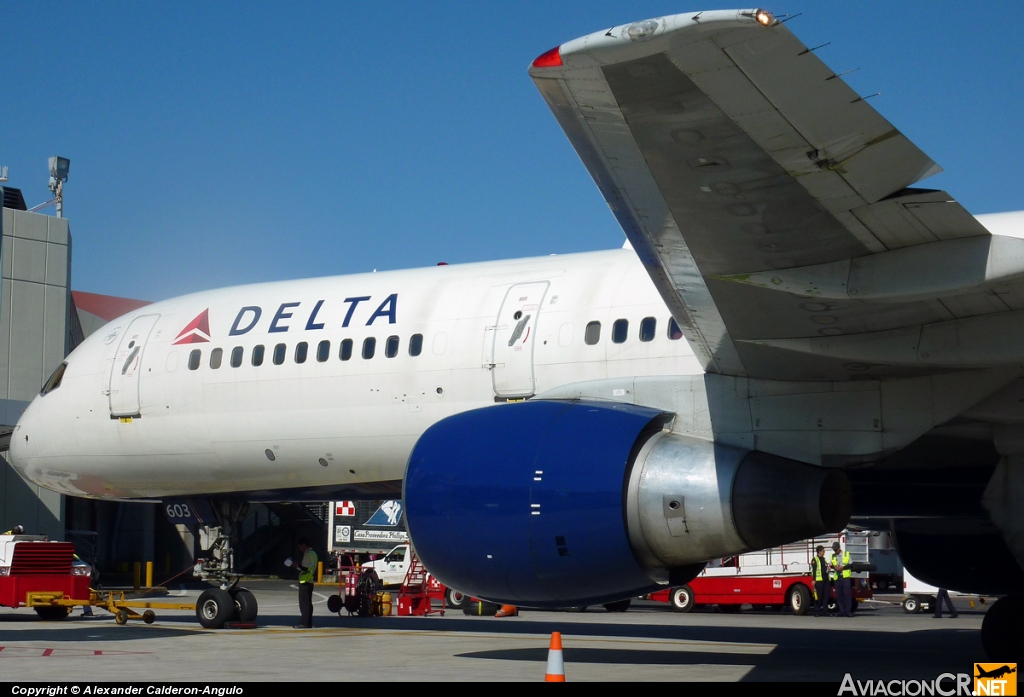 N603DL - Boeing 757-232 - Delta Airlines