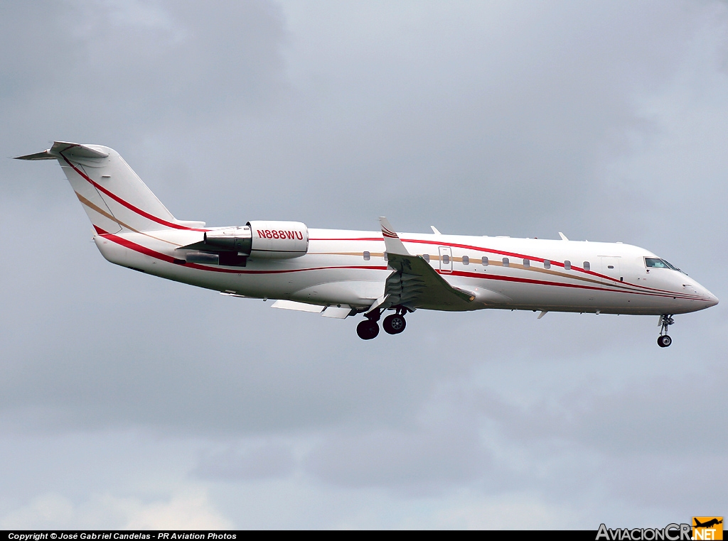 N888WU - Canadair CL-600-2B19 Regional Jet CRJ-200ER - Privado