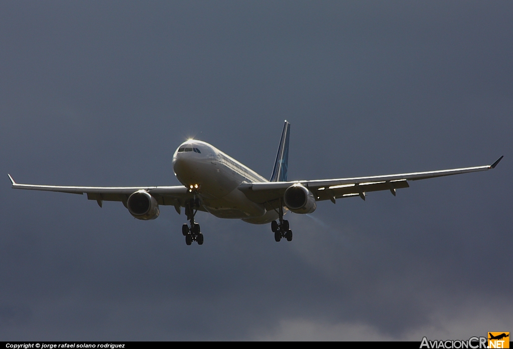 C-GITS - Airbus A330-243 - Air Transat