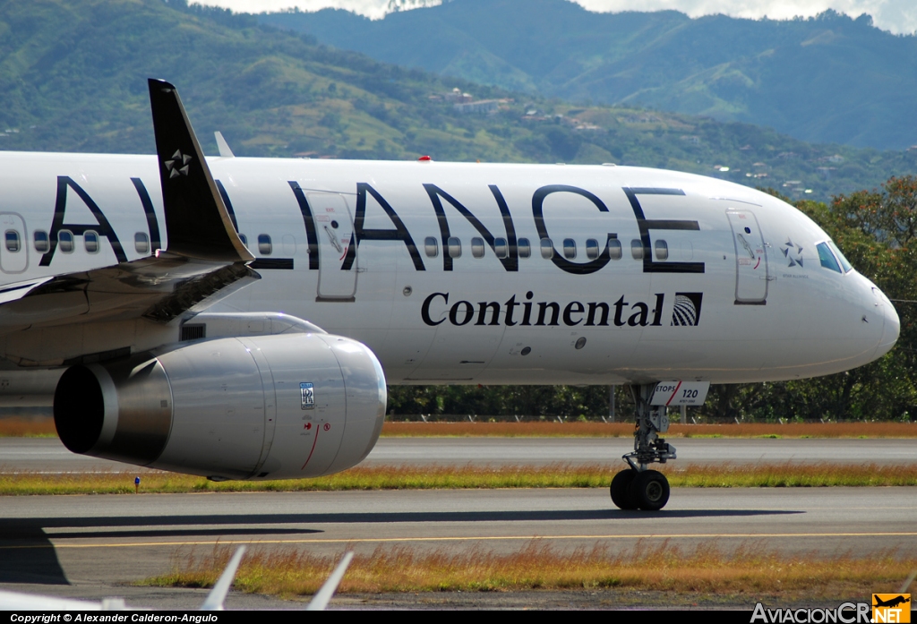 N14120 - Boeing 757-224 - Continental Airlines