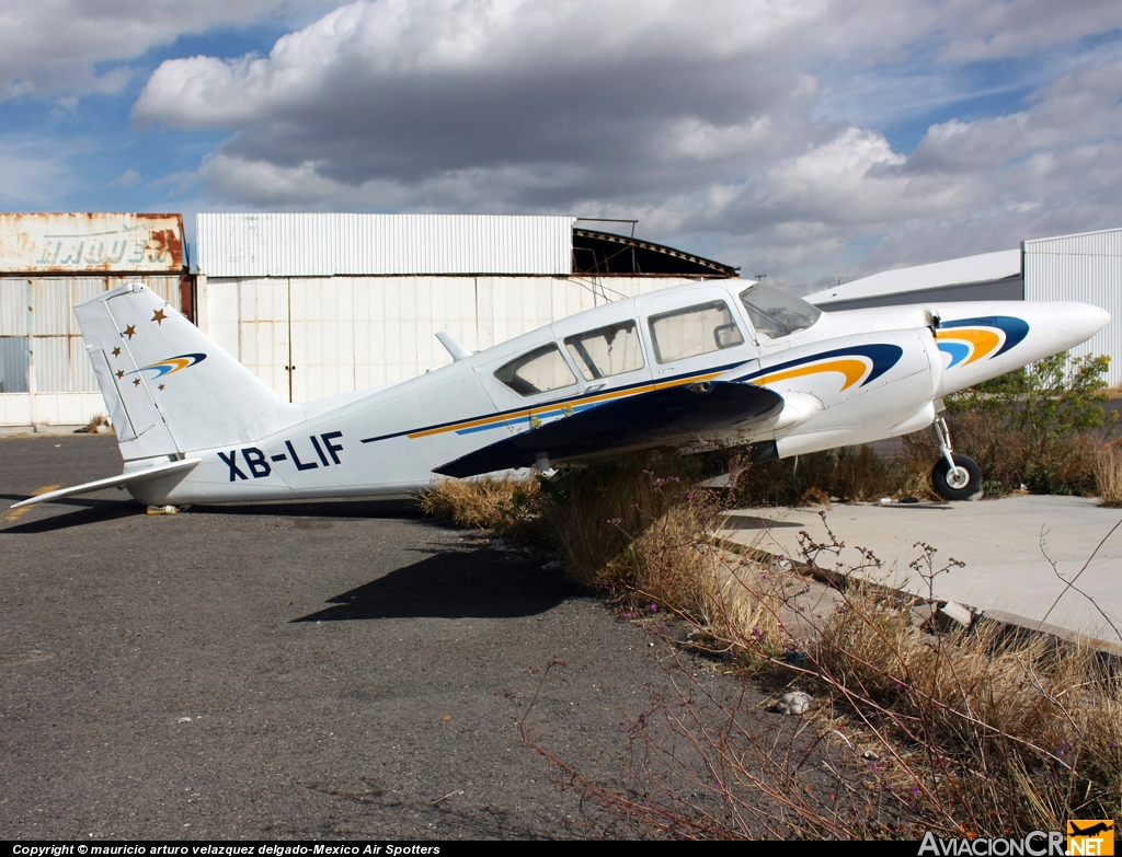 XB-LIF - Piper PA-23-250 Aztec - Privado