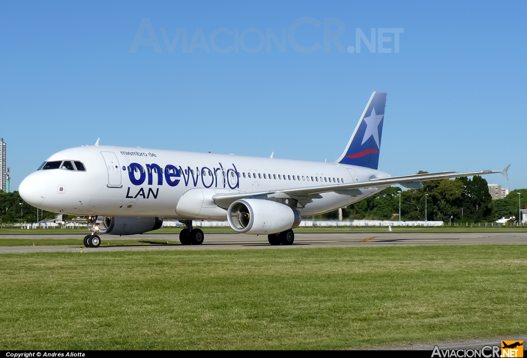 CC-BAC - Airbus A320-233 - LAN Airlines